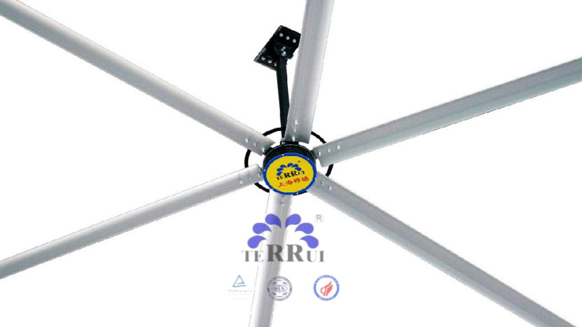 Kipas langit-langit industri yang kuat dengan motor EC tanpa sikat canggih dan diameter 7300mm yang mengesankan