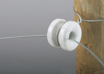 Isolator porselen berkualitas tinggi dengan diameter 41mm yang terbuat dari porselen premium