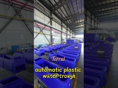 Blue Livestock Auto Waterer dengan mudah untuk membersihkan aliran Rate Heating Discs